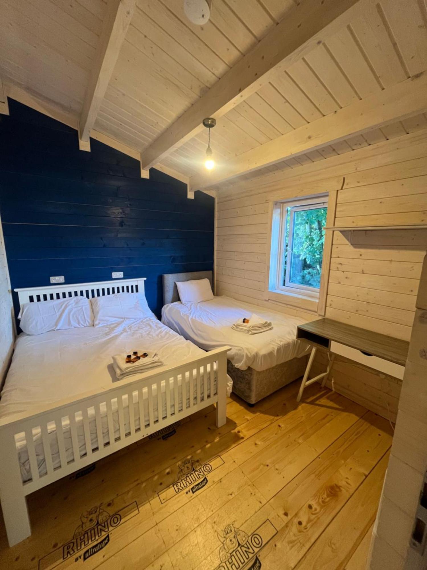 West Wicklow 5 Person Cabin Baltinglass Екстер'єр фото